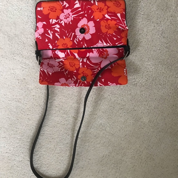 ESPIRIT DE CORP SKINNY PURSE WITH MAGNETIC CLASP - Picture 4 of 4